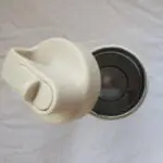 Lightweight and ergonomic water bottle perfect for keeping expectant mothers hydrated throughout the birthing process.