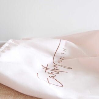 earthy birth pool hire white birthing pool homebirth home birth freebirth midwife doula carry bag